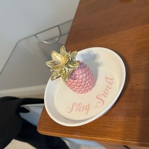 Stay Sweet Ring Holder